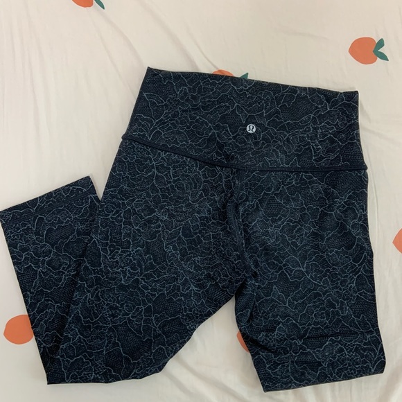 Lululemon - Picture 2 of 2